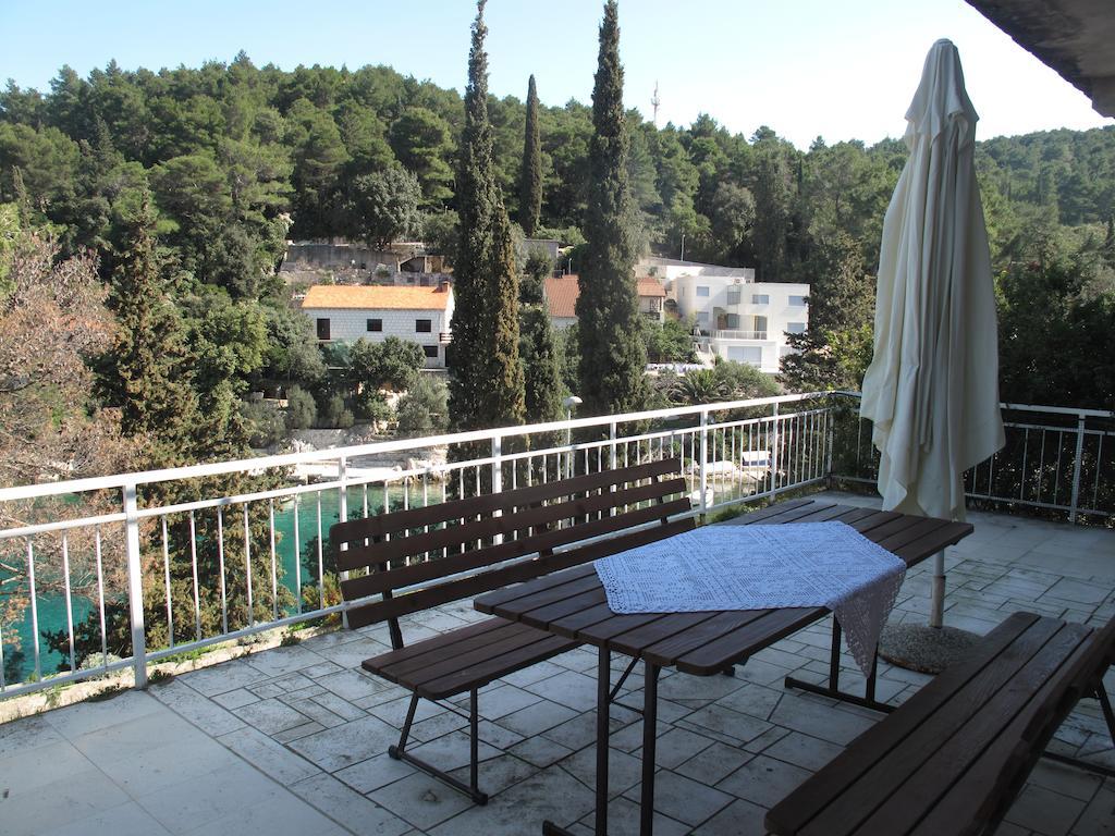 Apartments Zuvela Korcula Town Room photo