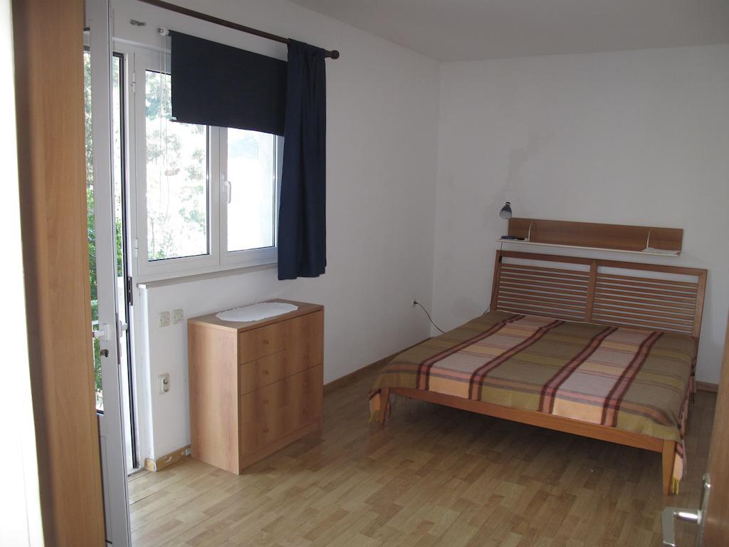 Apartments Zuvela Korcula Town Room photo