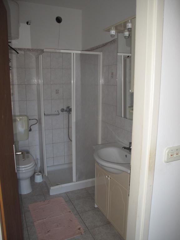 Apartments Zuvela Korcula Town Room photo